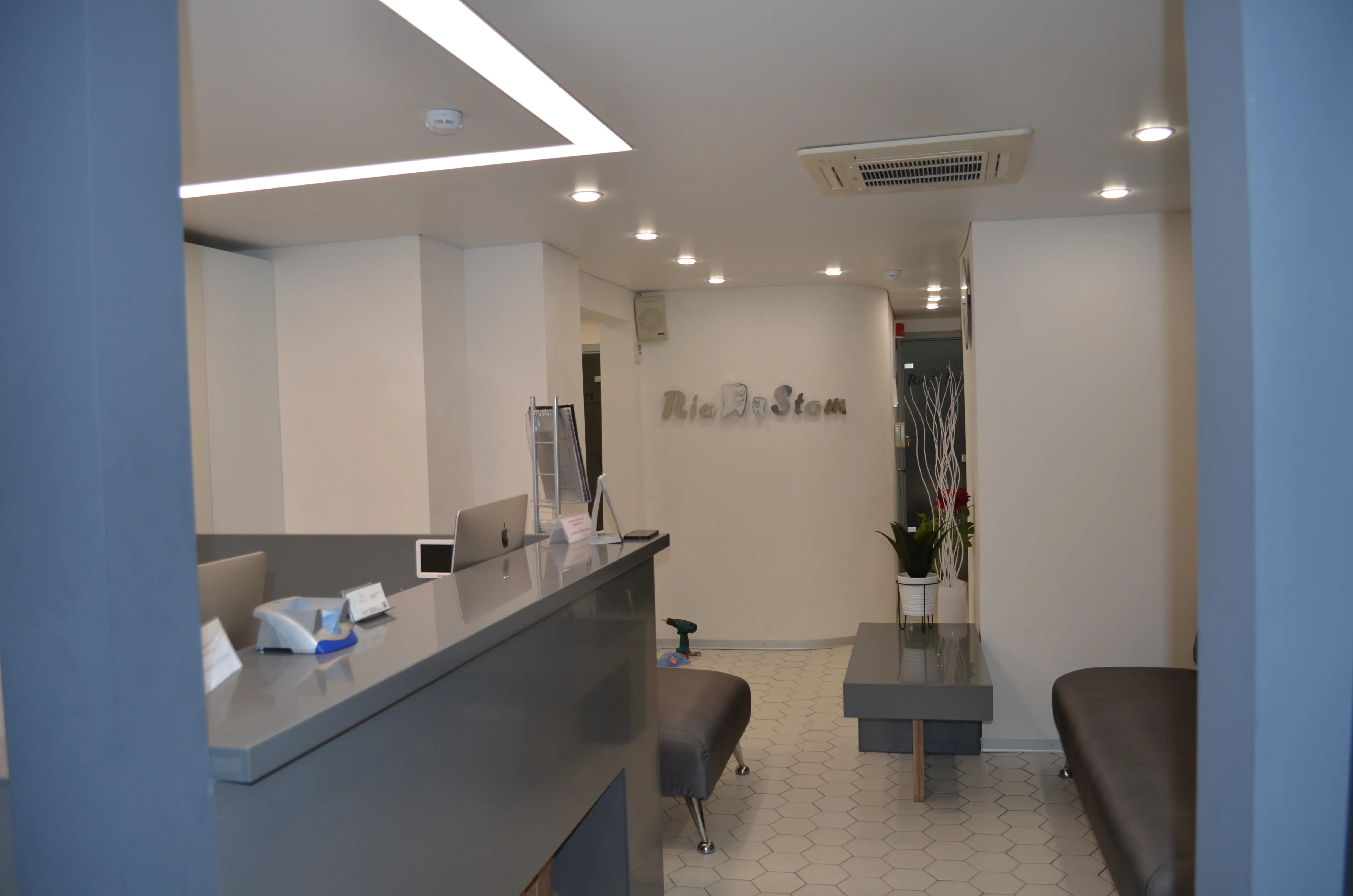 Клиентская зона и стойка, фото 9